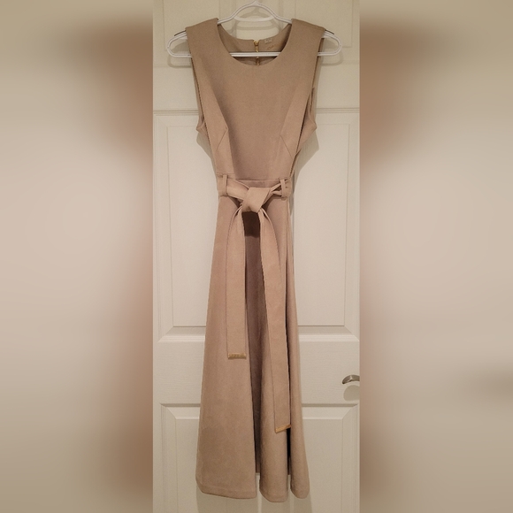 CALVIN KLEIN FAUX SUEDE Sleeveless Dress Tan Sz 8 *LIKE NEW* - Picture 2 of 9
